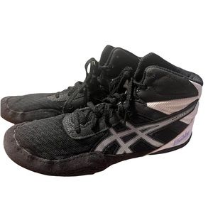 ASICS Matflex Wrestling shoe Men’s 6 black and white